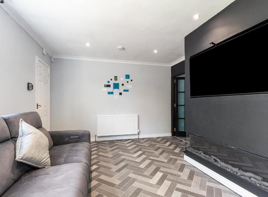 28 Hillview Park, Newtownabbey, BT36 5HW
