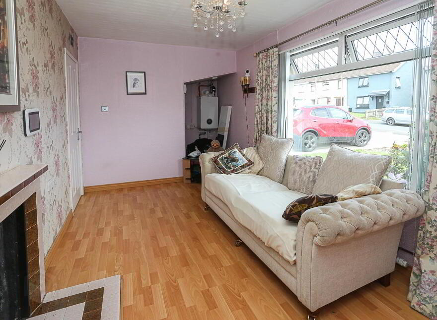 42 Hill Crest, Bangor, BT20 4EH