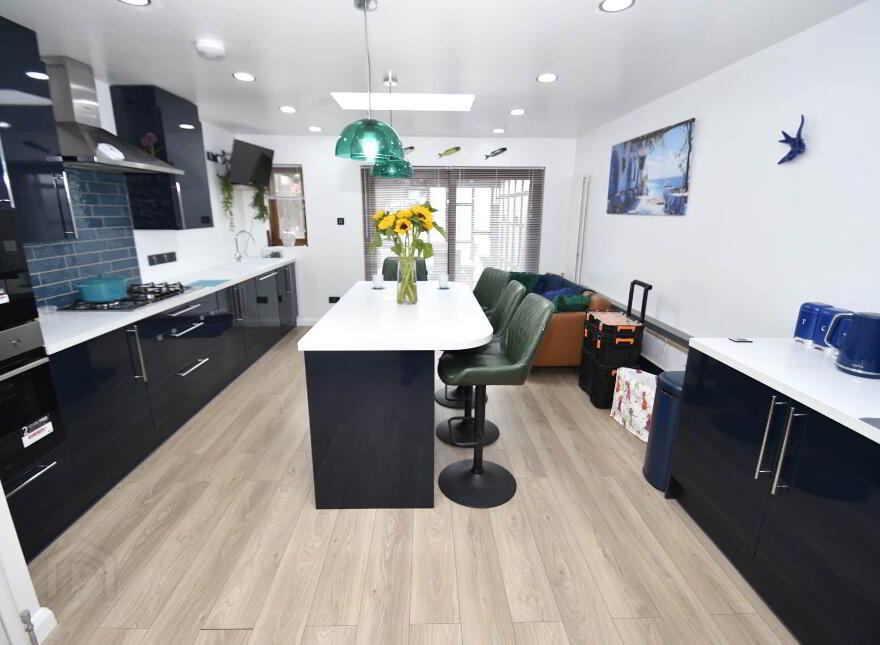 16 Tullymore Drive, Belfast, BT11 8NH