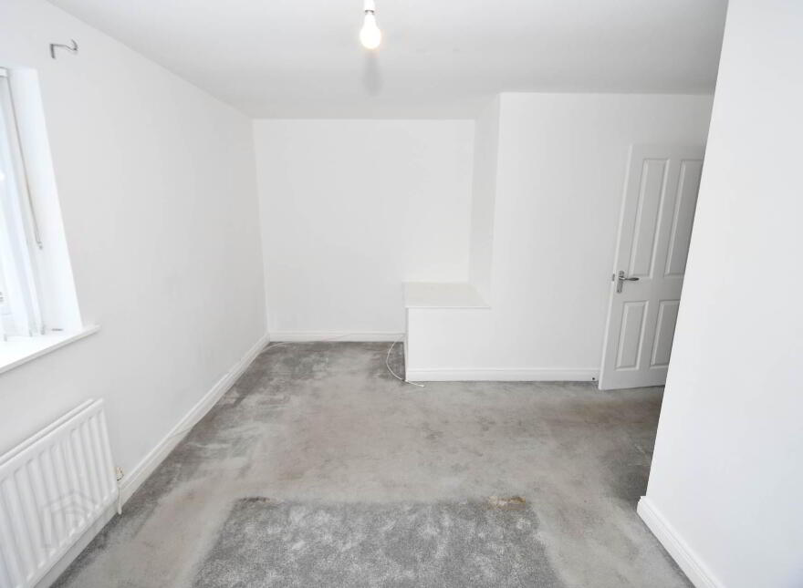 10 Glenbank Close, Belfast, BT17 0SN