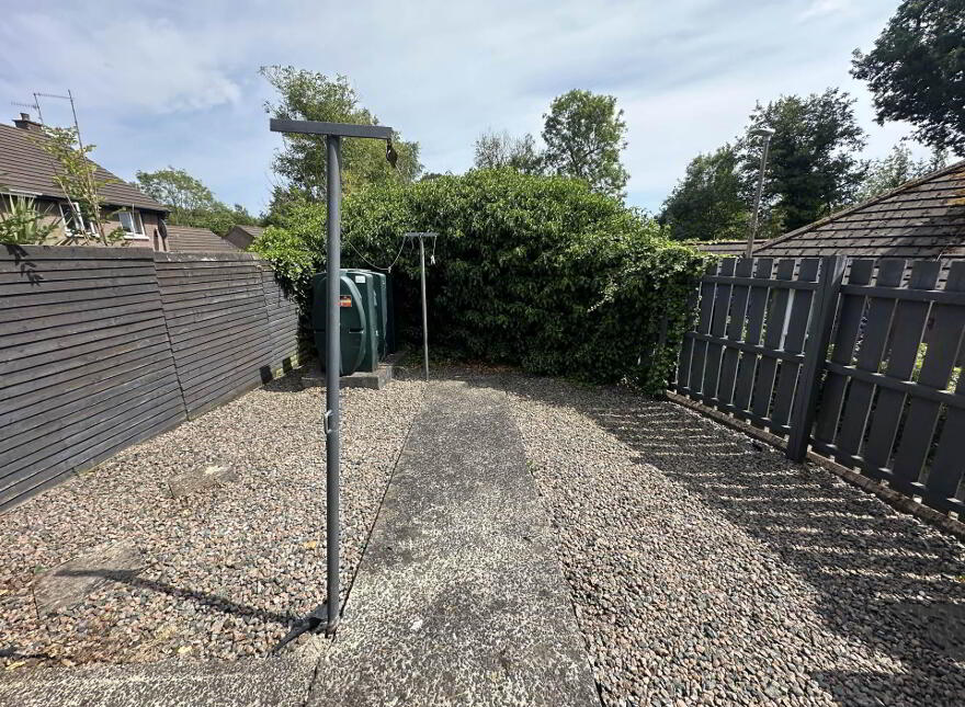 10 Glenbank Close, Belfast, BT17 0SN