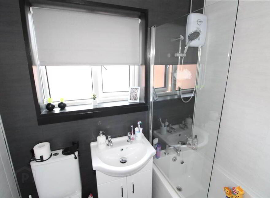 61 Hornby Street, Belfast, BT5 5JH