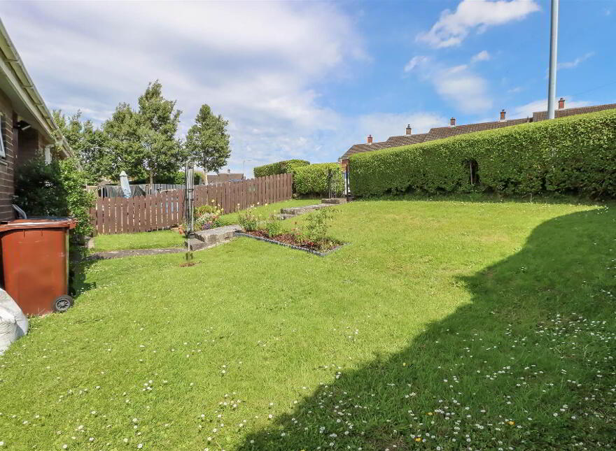 16 Cairnsmore Walk, Dundonald, Belfast, BT16 2SD