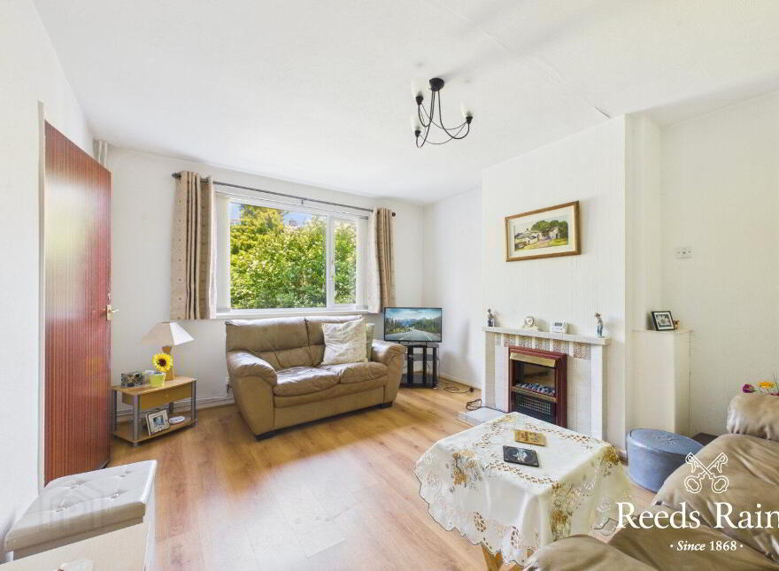 15 Skipperstone Road, Bangor, BT20 4ES