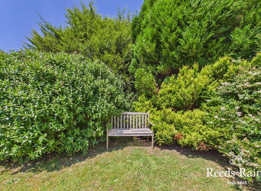 15 Skipperstone Road, Bangor, BT20 4ES
