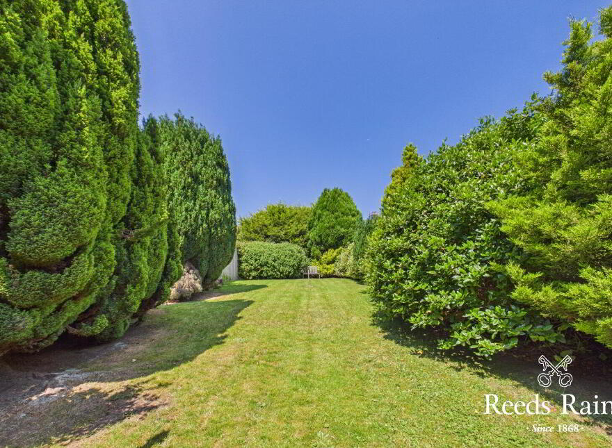 15 Skipperstone Road, Bangor, BT20 4ES
