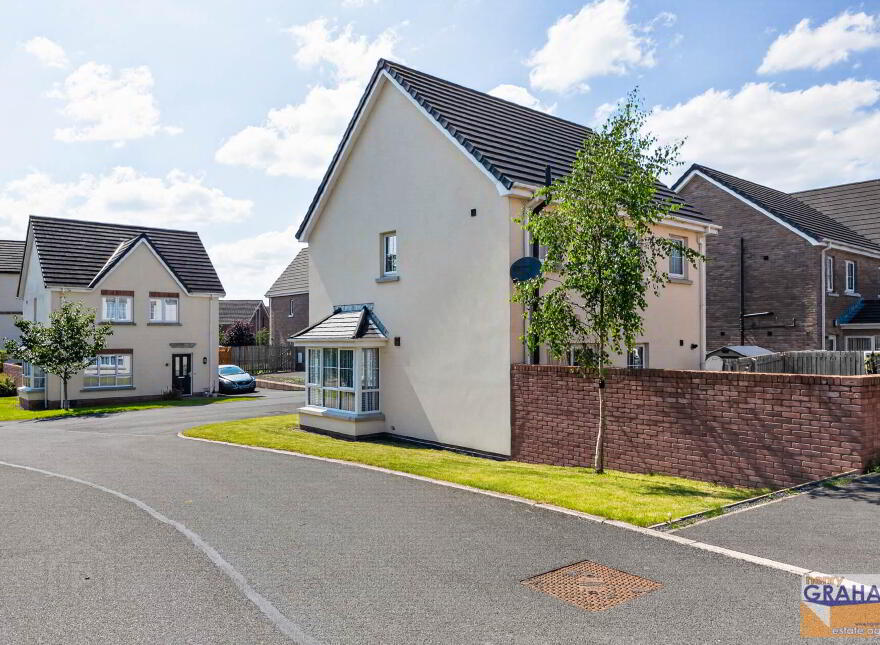 54 Ayrshire Gardens, Lisburn, BT28 2EL