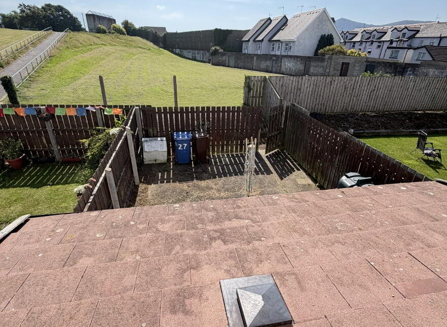 27 Clermont Gardens, Warrenpoint, Newry, BT34 3LQ