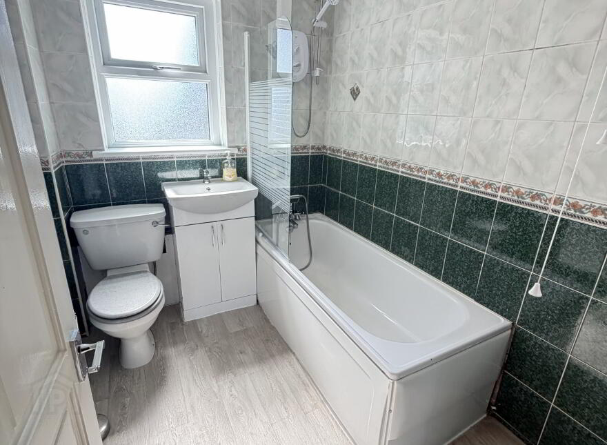 27 Clermont Gardens, Warrenpoint, Newry, BT34 3LQ