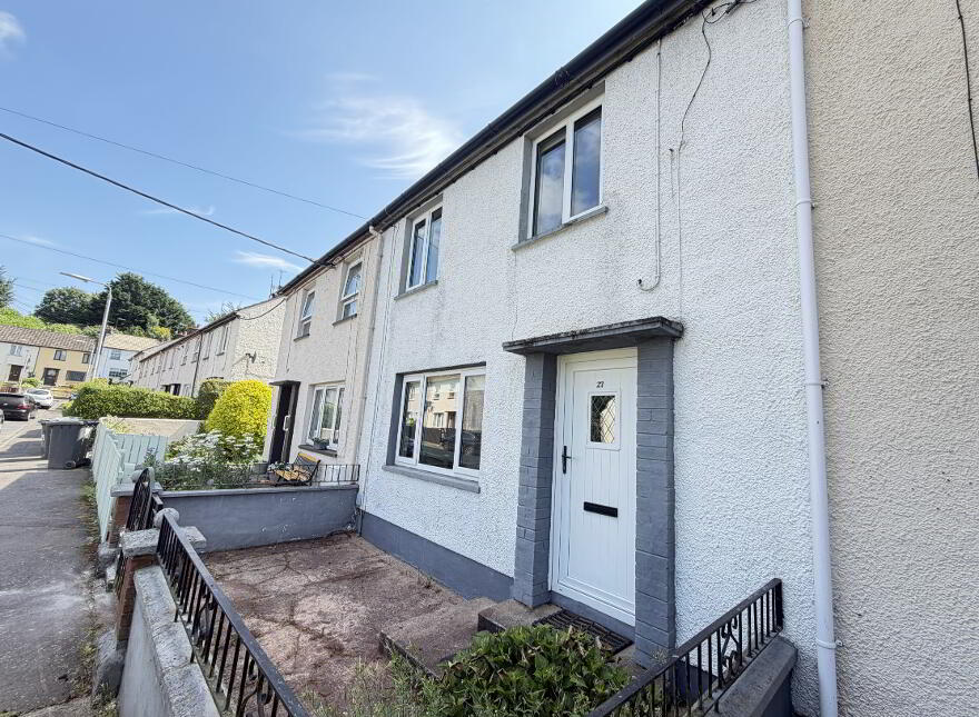 27 Clermont Gardens, Warrenpoint, Newry, BT34 3LQ