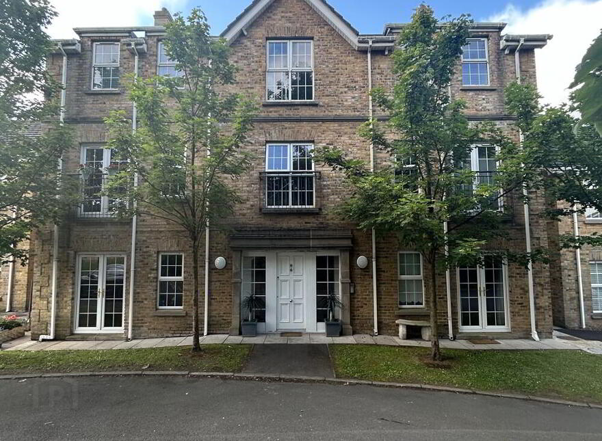 12 Woodberry Lane, Dunmurry, Belfast, BT17 0WZ photo
