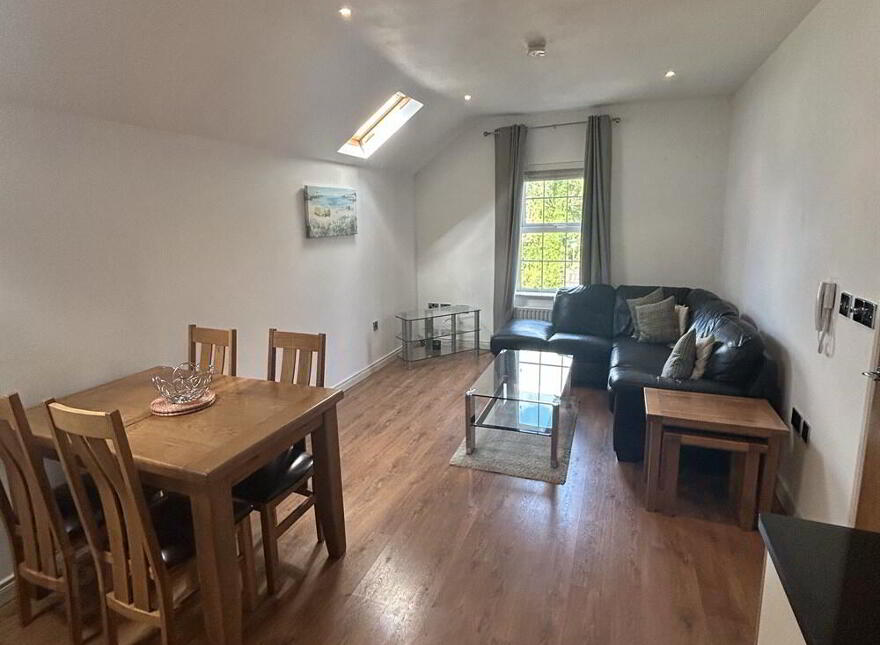 12 Woodberry Lane, Dunmurry, Belfast, BT17 0WZ
