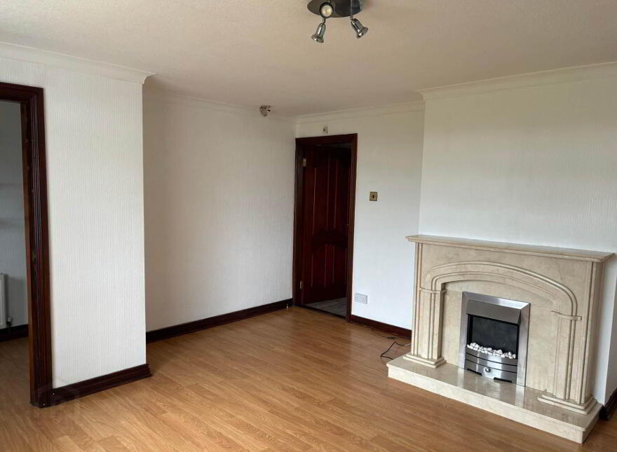 41 Carnroe Drive, Carrickfergus, BT38 8XF