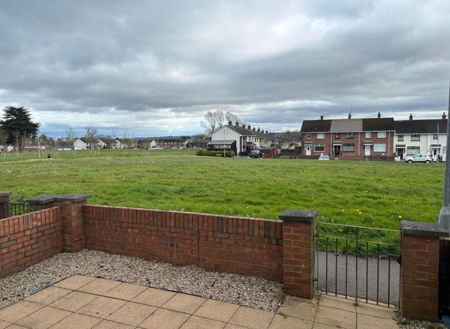 41 Carnroe Drive, Carrickfergus, BT38 8XF