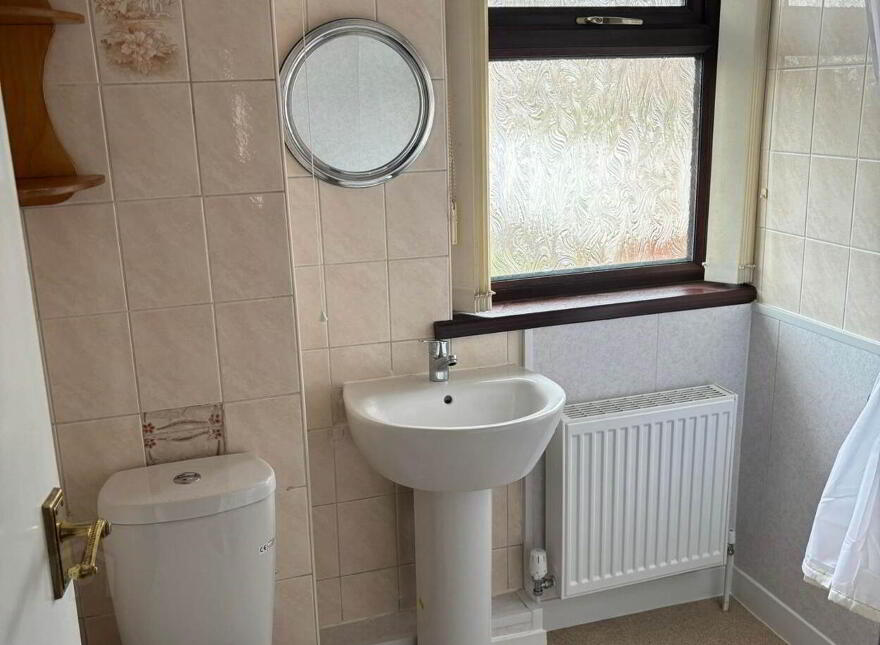 41 Carnroe Drive, Carrickfergus, BT38 8XF