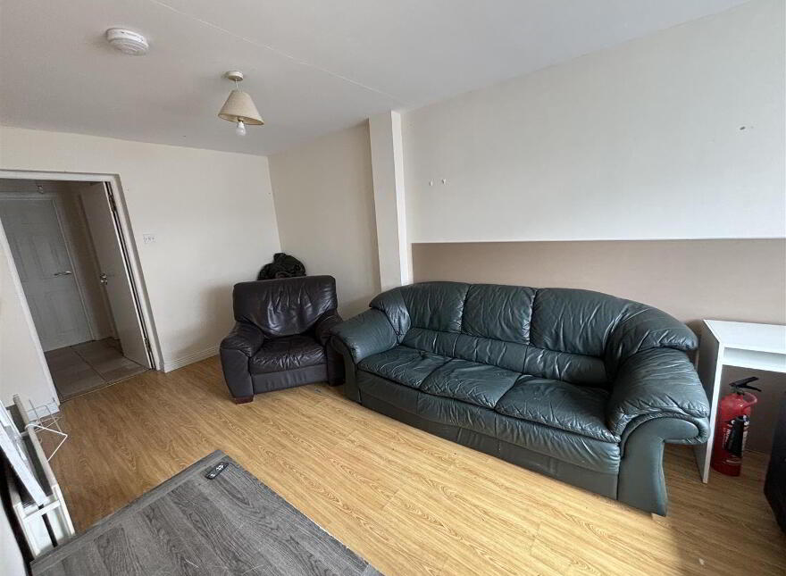 91 Dunluce Avenue, Lisburn Road, Belfast, BT9 7AW