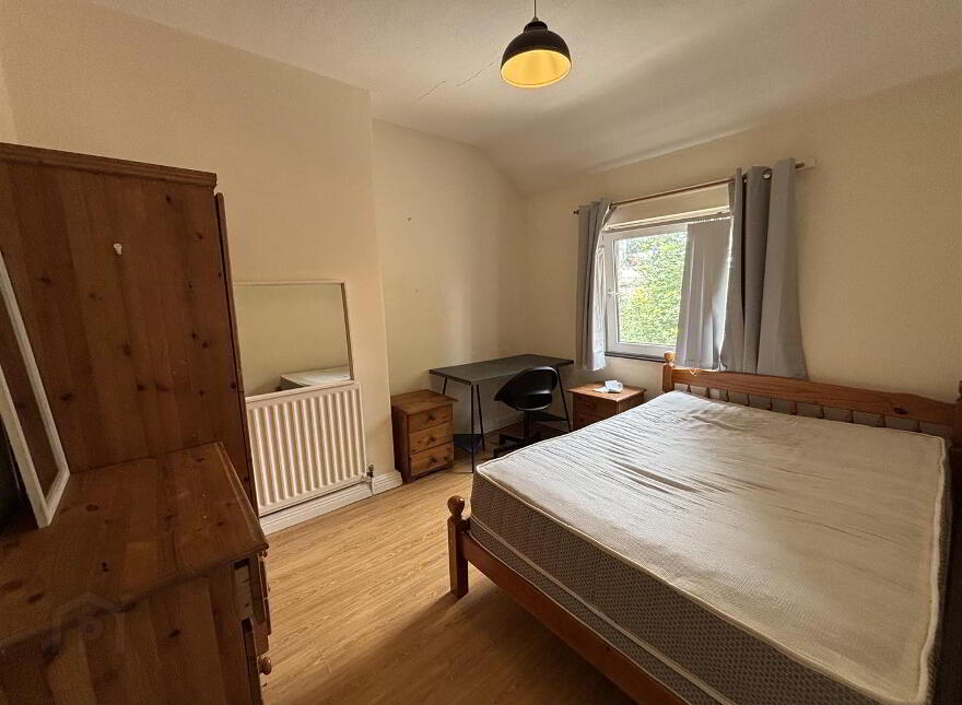 91 Dunluce Avenue, Lisburn Road, Belfast, BT9 7AW