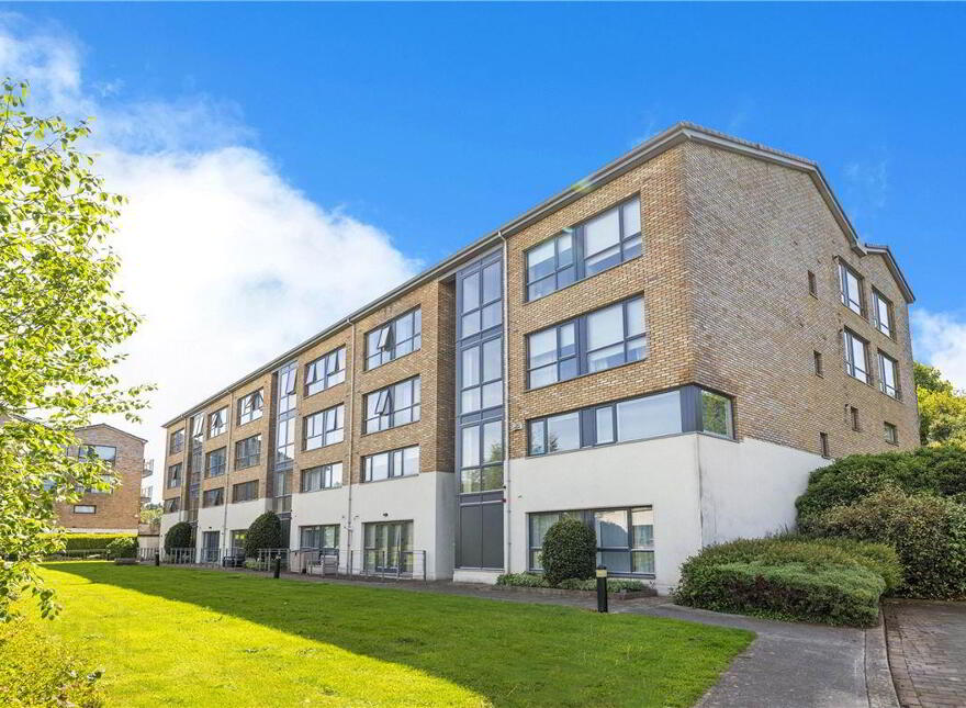 5 Woodside Hall, Ticknock Park, Ticknock Hill, Dublin, D18NW50 photo
