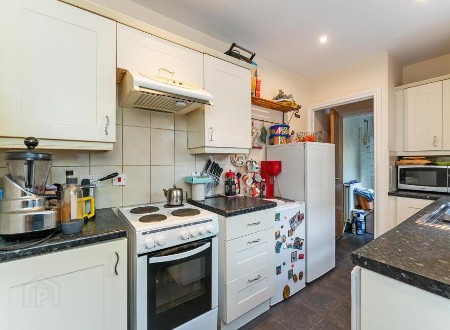20 Hewitt Parade, Belfast, BT5 6JT