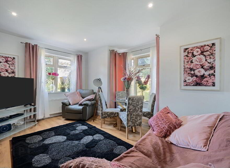 15 Maple Hill, Belfast, BT10 0PZ