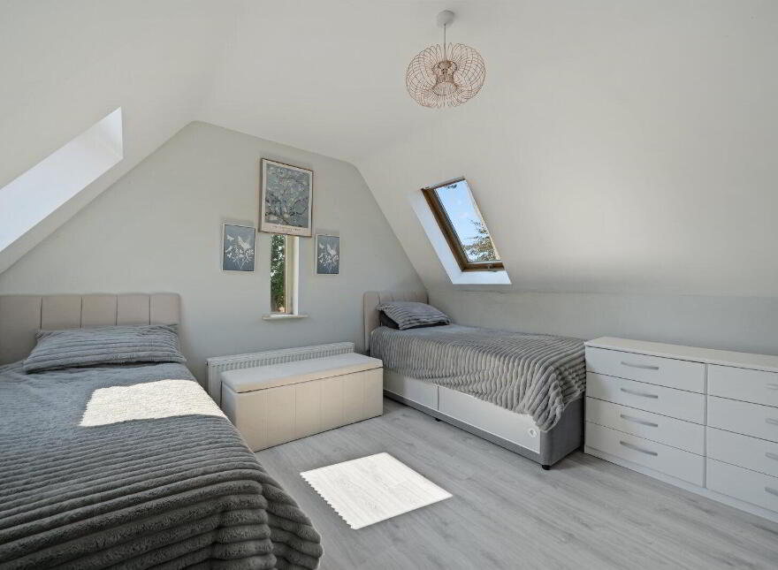 15 Maple Hill, Belfast, BT10 0PZ
