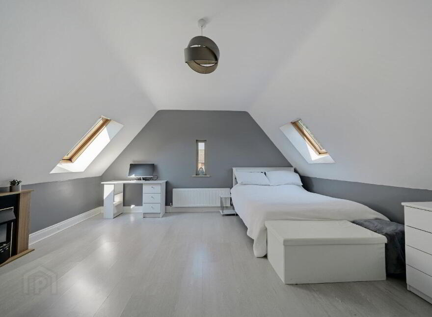 15 Maple Hill, Belfast, BT10 0PZ