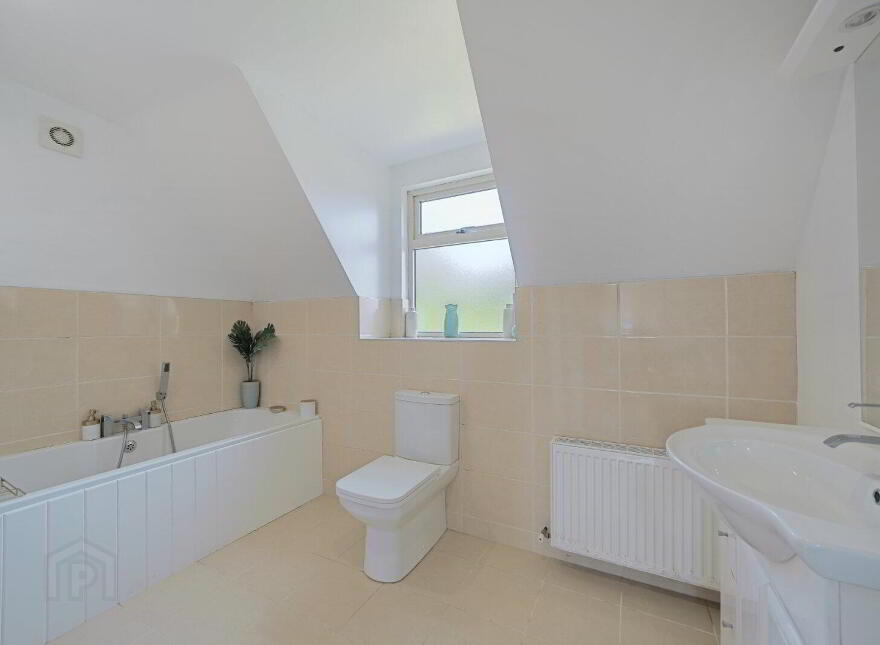 15 Maple Hill, Belfast, BT10 0PZ