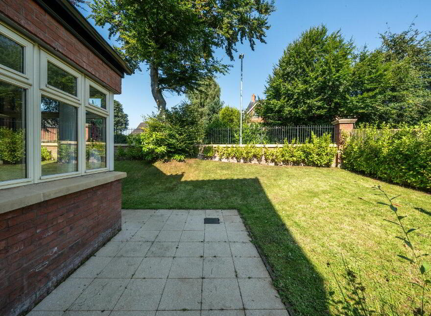 15 Maple Hill, Belfast, BT10 0PZ