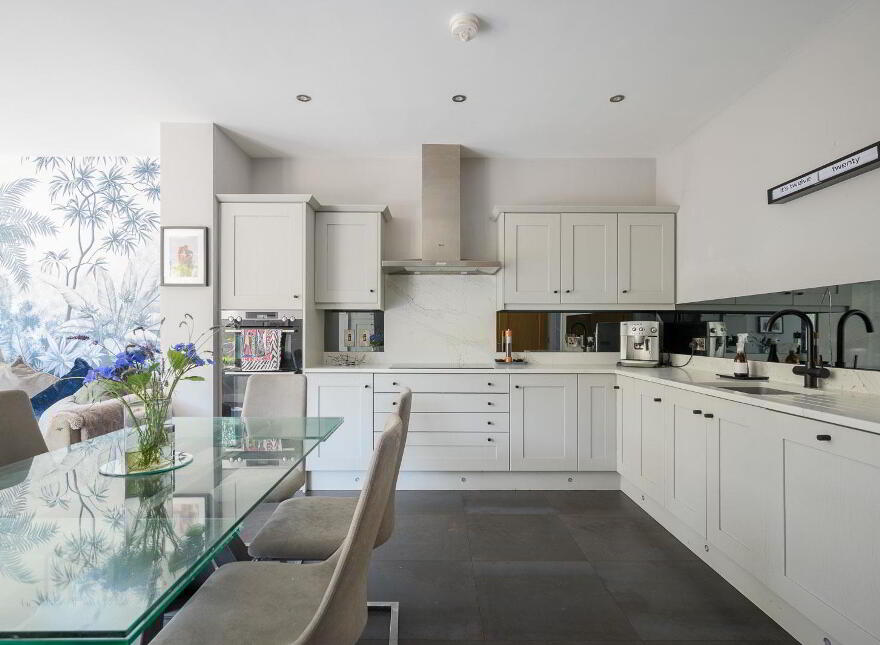 381 Old Holywood Road, Holywood, BT18 9QH