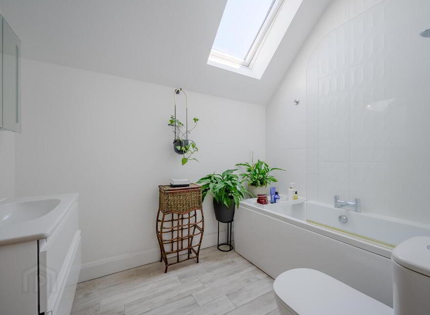 381 Old Holywood Road, Holywood, BT18 9QH