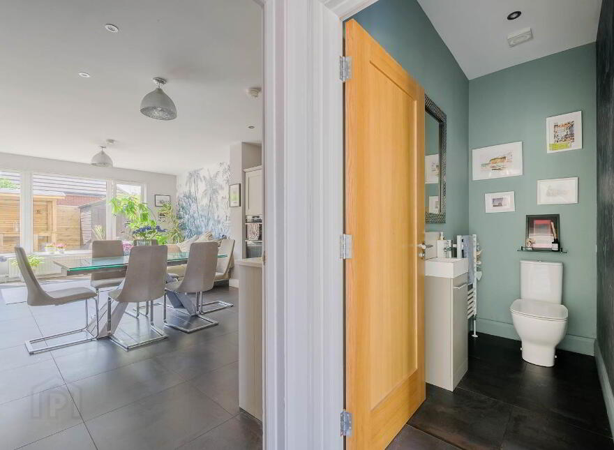 381 Old Holywood Road, Holywood, BT18 9QH