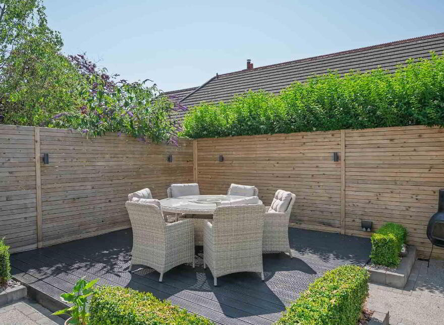 381 Old Holywood Road, Holywood, BT18 9QH