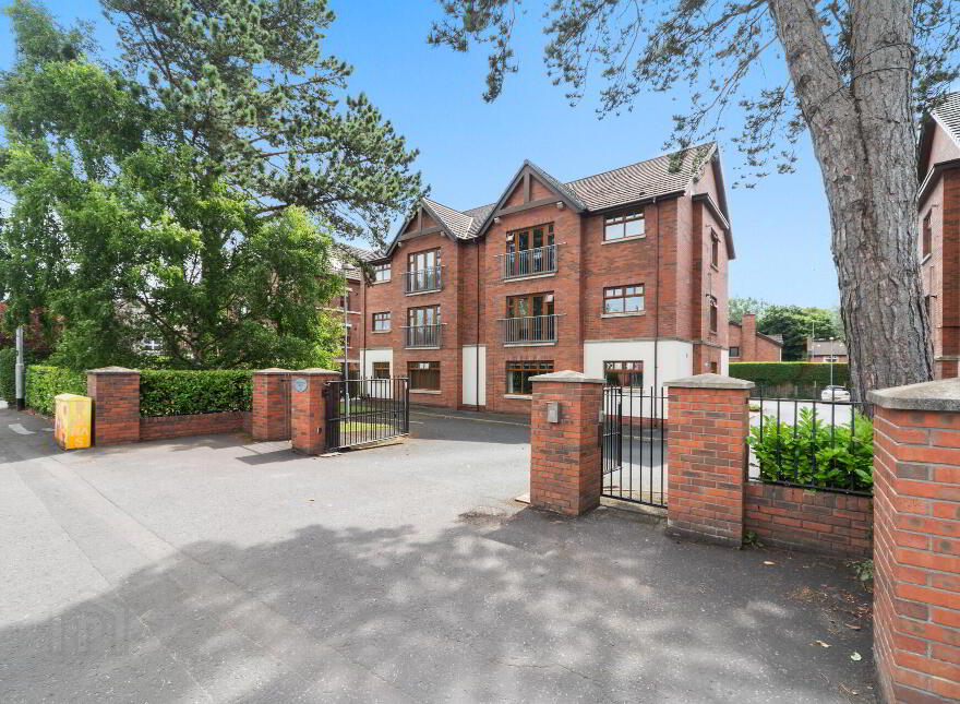 2 Greenwich Mews, 24 Upper Lisburn Road, Belfast, BT10 0FL