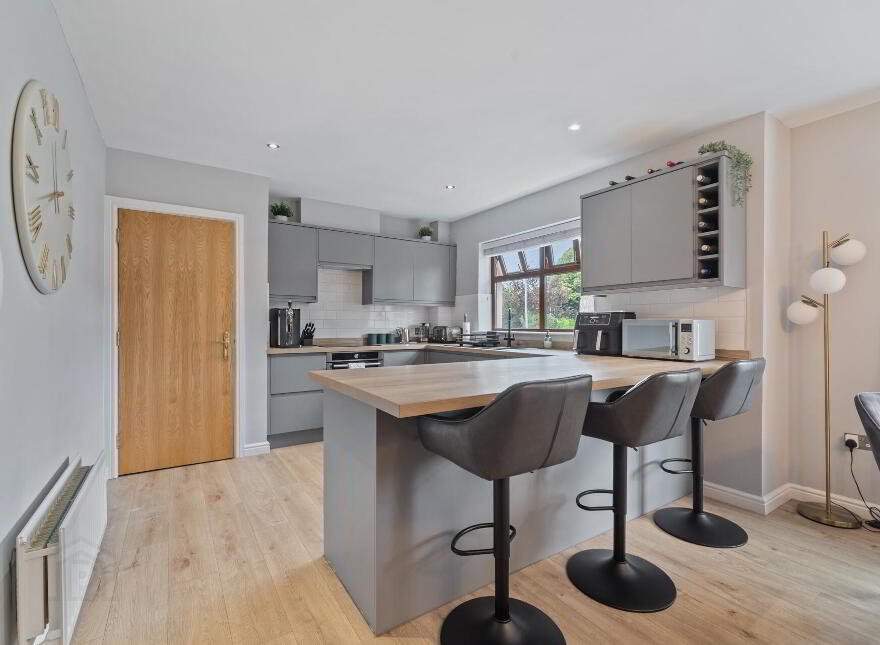 2 Greenwich Mews, 24 Upper Lisburn Road, Belfast, BT10 0FL