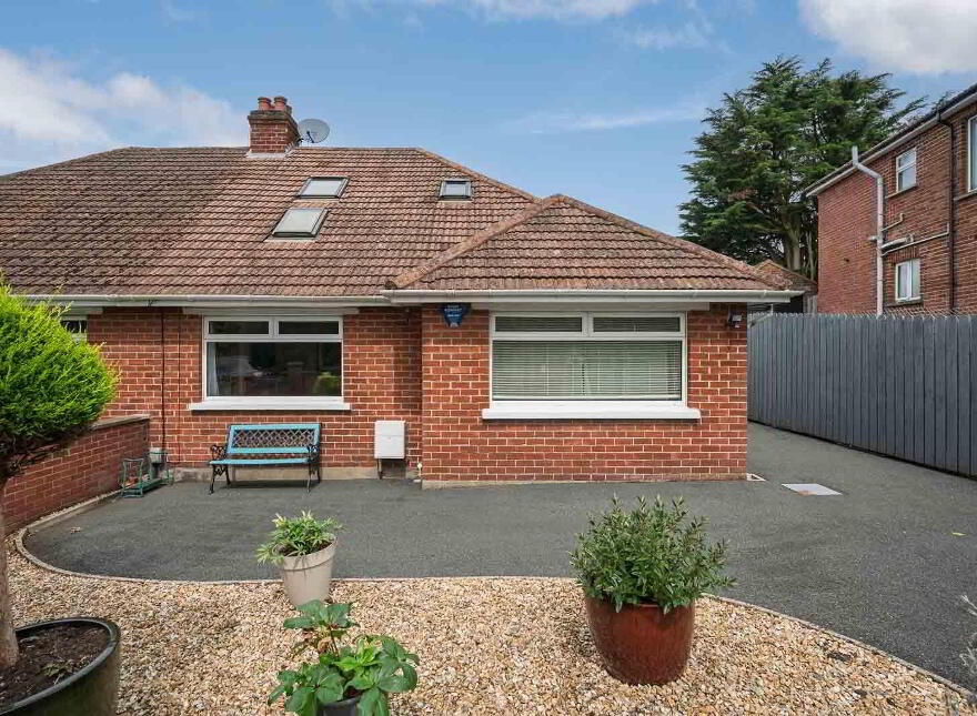 4 Lennox Avenue, Belfast, BT8 6LA