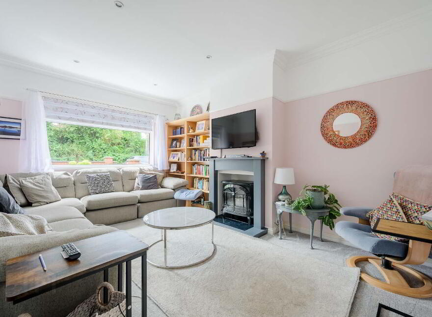 4 Lennox Avenue, Belfast, BT8 6LA