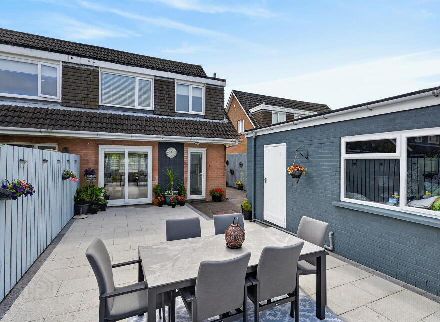 33 Katrine Park, Belfast, BT10 0HT