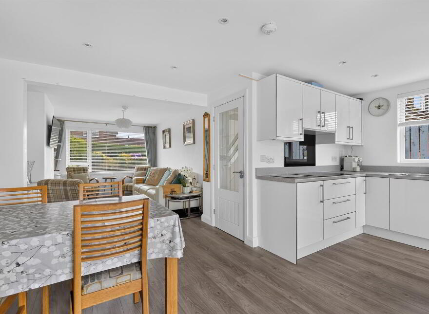 33 Katrine Park, Belfast, BT10 0HT