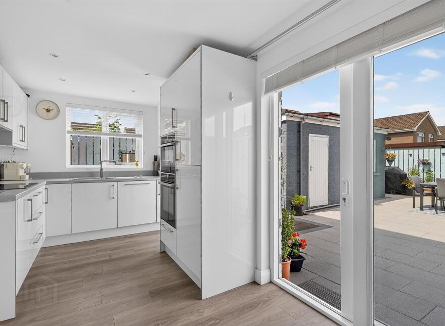 33 Katrine Park, Belfast, BT10 0HT