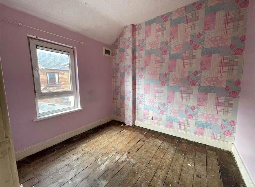 4 Beechmount Parade, Belfast, BT12 7LW