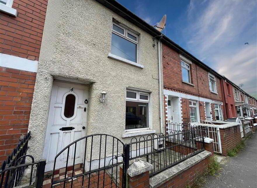 4 Beechmount Parade, Belfast, BT12 7LW