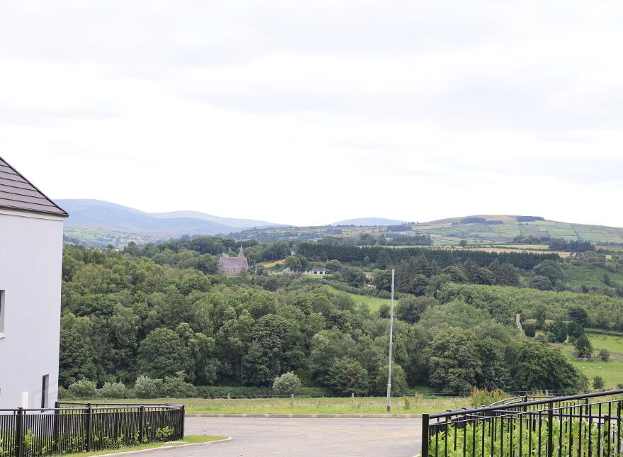 48 Cumber View, Claudy, Limavady, BT47 4FG