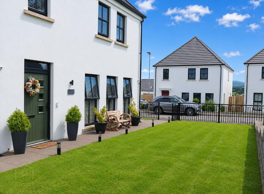 48 Cumber View, Claudy, Londonderry, BT47 4FG