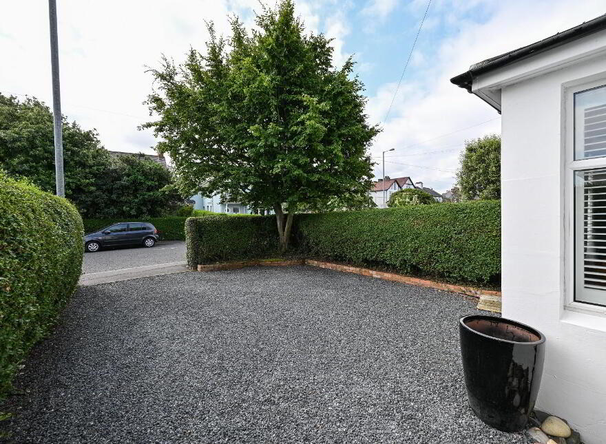 39 Groomsport Road, Bangor, BT20 5LP