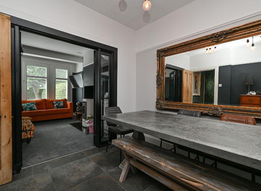 39 Groomsport Road, Bangor, BT20 5LP