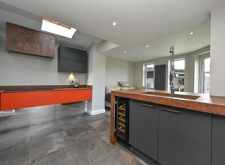 39 Groomsport Road, Bangor, BT20 5LP