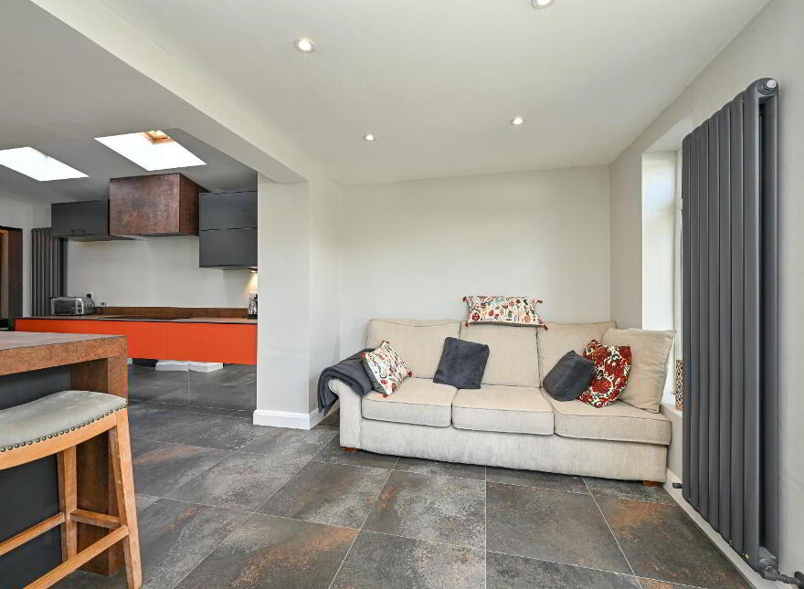 39 Groomsport Road, Bangor, BT20 5LP