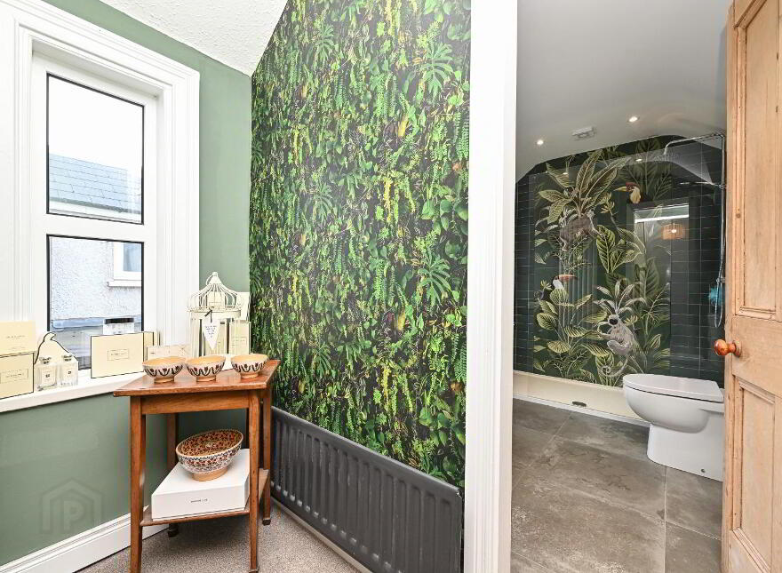 39 Groomsport Road, Bangor, BT20 5LP