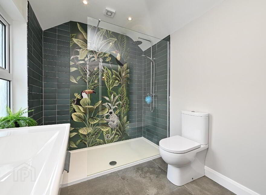 39 Groomsport Road, Bangor, BT20 5LP