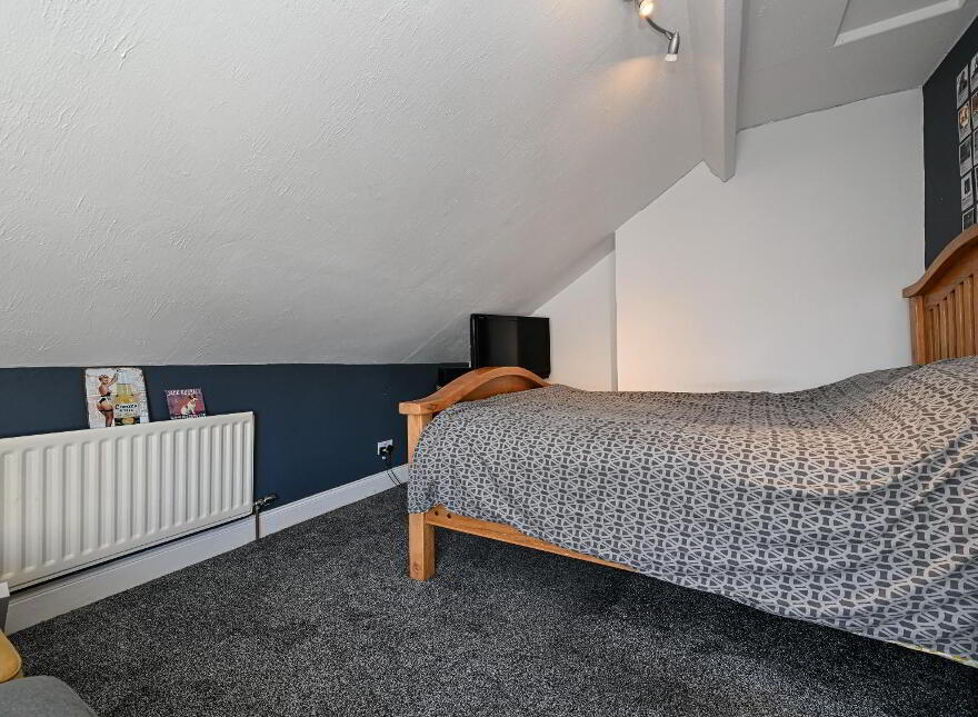 39 Groomsport Road, Bangor, BT20 5LP